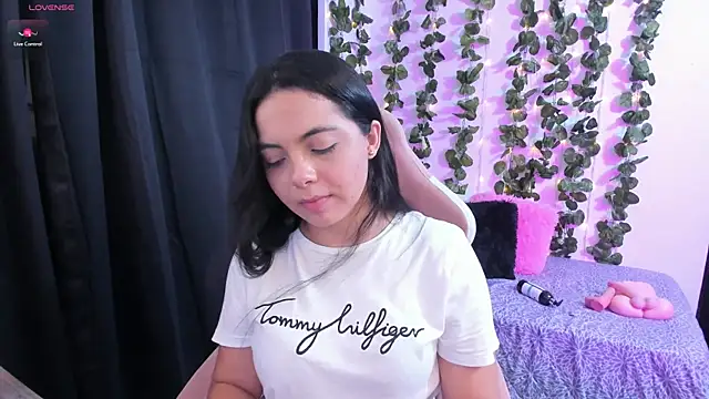 Snapshot of ashley_morgan_18 chatting on October 2, 2025, 3:13 am ashley morgan 18 online show from October 2, 2025, 3:13 am