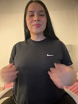  queen sofia online show from March 5, 2025, 2:14 am