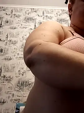 Amy August online show from March 17, 2025, 5:34 am