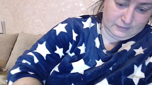 Amy August online show from February 8, 2026, 6:50 am