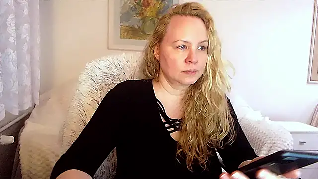 Sarah4you online show from January 3, 2025, 9:36 pm