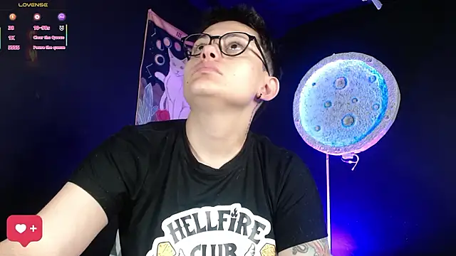 girl intense444 online show from February 13, 2026, 12:34 pm