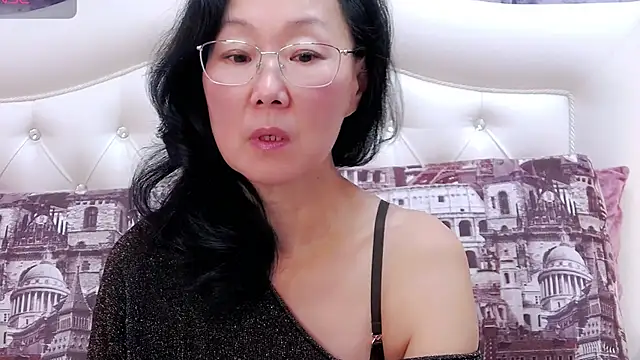 Asian legs online show from December 21, 2025, 11:39 am