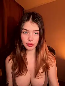 AmberIIey online show from January 13, 2026, 3:39 pm