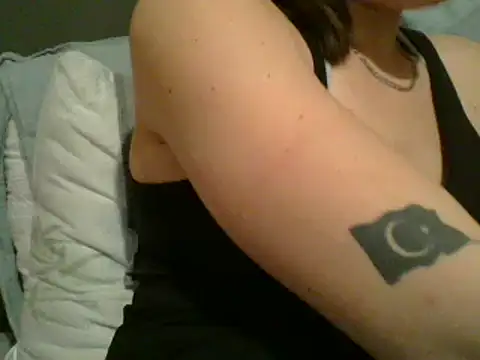 Snapshot of geilmeisje98 chatting on December 2, 2024, 4:42 pm geilmeisje98 online show from December 2, 2024, 4:42 pm