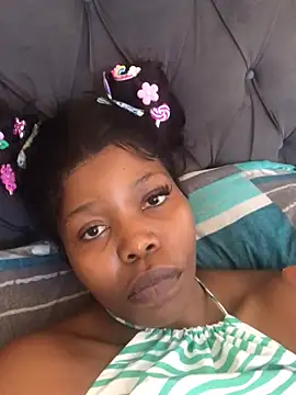 Snapshot of cherryontopy chatting on December 29, 2024, 1:17 pm cherryontopy online show from December 29, 2024, 1:17 pm