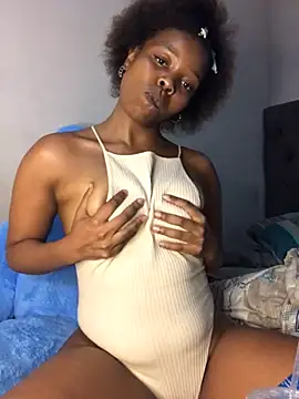 Snapshot of cherryontopy chatting on January 1, 2025, 9:31 pm cherryontopy online show from January 1, 2025, 9:31 pm