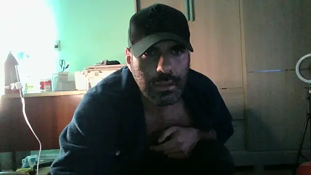 Snapshot of MILITARS chatting on July 4, 2026, 11:55 pm MILITARS online show from July 4, 2026, 11:55 pm