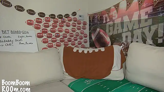 boomboomr00m online show from January 19, 2025, 6:53 pm