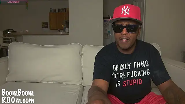 boomboomr00m online show from March 8, 2025, 5:17 am