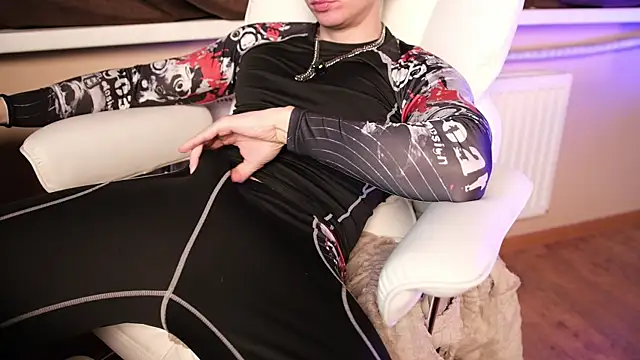 LuckyForesk1n online show from December 20, 2025, 10:17 pm