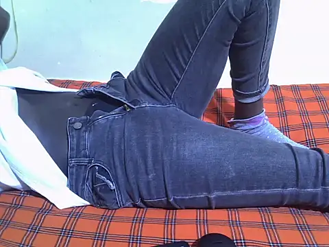 EbonyMina  online show from October 12, 2025, 9:41 am