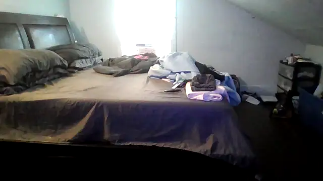 ReeferMadness59 online show from October 6, 2025, 3:42 pm