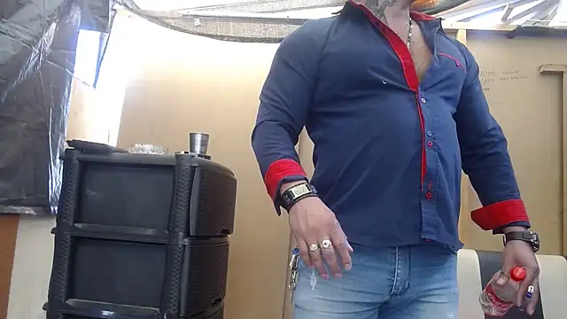 Snapshot of hardrock982 chatting on December 3, 2024, 1:43 pm hardrock982 online show from December 3, 2024, 1:43 pm