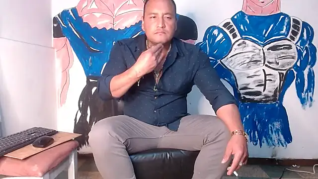 Snapshot of hardrock982 chatting on December 18, 2024, 1:02 pm hardrock982 online show from December 18, 2024, 1:02 pm