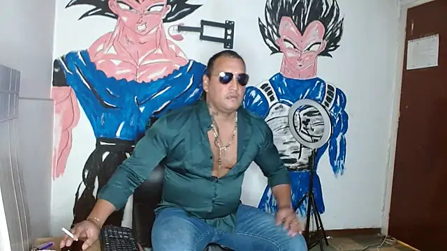 Snapshot of hardrock982 chatting on December 24, 2024, 1:28 pm hardrock982 online show from December 24, 2024, 1:28 pm