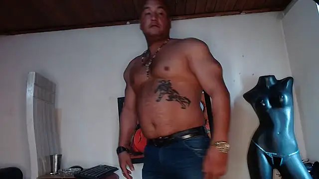 Snapshot of hardrock982 chatting on December 27, 2024, 4:21 pm hardrock982 online show from December 27, 2024, 4:21 pm