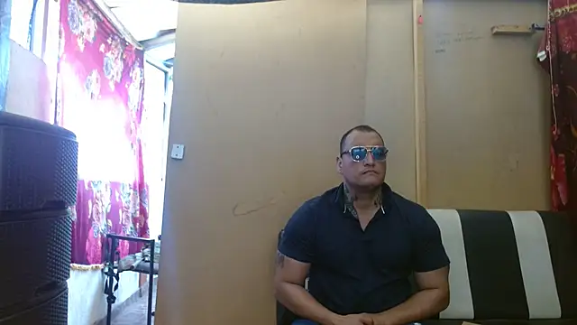 Snapshot of hardrock982 chatting on February 12, 2025, 1:37 pm hardrock982 online show from February 12, 2025, 1:37 pm