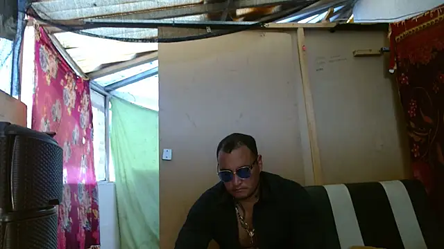 Snapshot of hardrock982 chatting on February 21, 2025, 1:11 pm hardrock982 online show from February 21, 2025, 1:11 pm