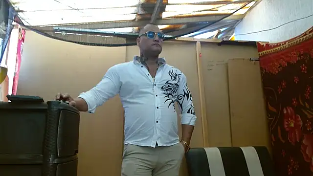 Snapshot of hardrock982 chatting on March 1, 2025, 1:29 pm hardrock982 online show from March 1, 2025, 1:29 pm