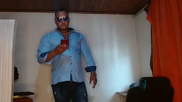 Snapshot of hardrock982 chatting on March 18, 2025, 1:42 pm hardrock982 online show from March 18, 2025, 1:42 pm