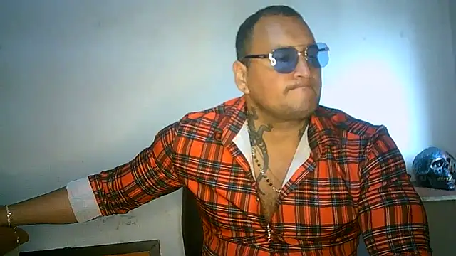 Snapshot of hardrock982 chatting on March 22, 2025, 5:09 pm hardrock982 online show from March 22, 2025, 5:09 pm