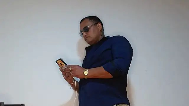 Snapshot of hardrock982 chatting on September 30, 2025, 2:33 pm hardrock982 online show from September 30, 2025, 2:33 pm