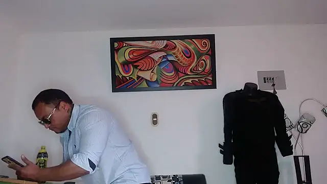 hardrock982 online show from February 12, 2026, 1:28 pm