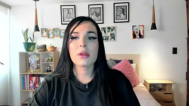 naty pink online show from March 14, 2026, 4:34 pm