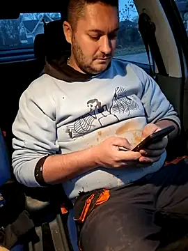 nemes2 online show from December 2, 2025, 3:18 pm