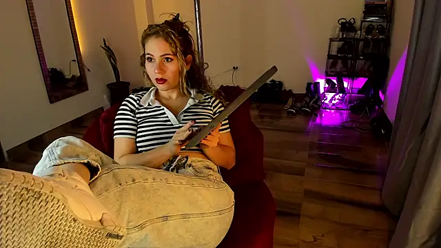 Snapshot of Cristina__Smith chatting on July 22, 2026, 12:02 am Cristina Smith online show from July 22, 2026, 12:02 am