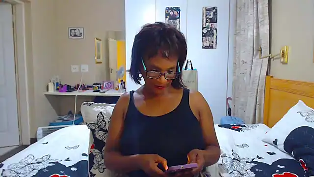 Hotgrannyx online show from March 9, 2025, 7:37 pm