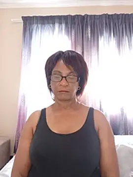 Snapshot of Hotgrannyx chatting on June 6, 2026, 11:15 am Hotgrannyx online show from June 6, 2026, 11:15 am