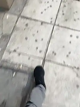 Snapshot of kostas19cm chatting on October 13, 2025, 9:31 am kostas19cm online show from October 13, 2025, 9:31 am