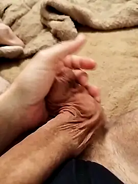 Snapshot of kostas19cm chatting on October 30, 2025, 11:05 pm kostas19cm online show from October 30, 2025, 11:05 pm