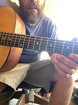 Snapshot of Charlie-N-Bubblez chatting on March 20, 2025, 8:51 pm Charlie-N-Bubblez online show from March 20, 2025, 8:51 pm