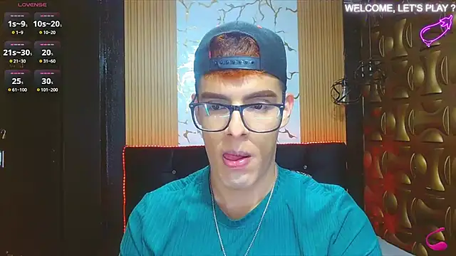 angel sexyevil online show from October 3, 2025, 12:24 pm