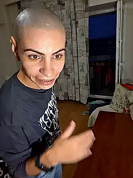 hotSANDRA STARR online show from October 8, 2025, 3:42 pm