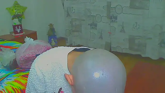 hotSANDRA STARR online show from December 14, 2025, 12:38 am