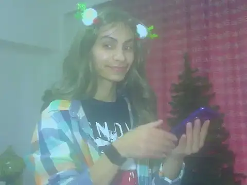 hotSANDRA STARR online show from December 14, 2025, 12:43 pm