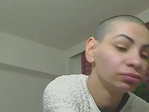 hotSANDRA STARR online show from December 21, 2025, 12:40 am