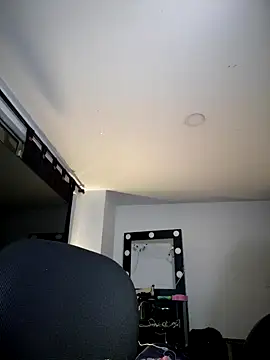 Snapshot of RsellAmb chatting on December 3, 2024, 9:44 am RsellAmb online show from December 3, 2024, 9:44 am