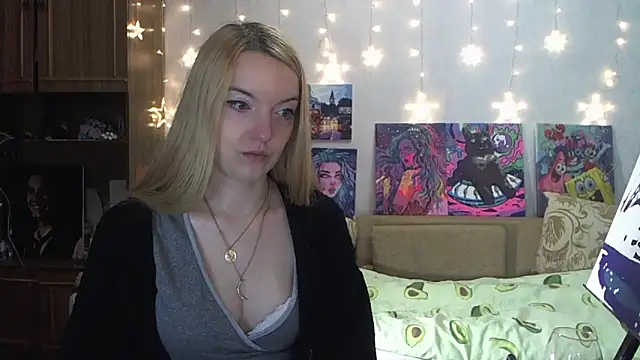 SecretSophia online show from December 3, 2024, 2:27 pm