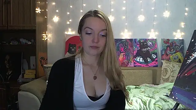 SecretSophia online show from December 9, 2024, 5:41 pm