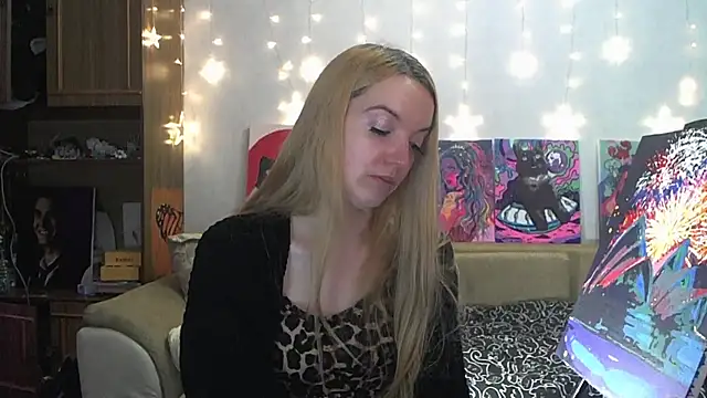 SecretSophia online show from December 14, 2024, 6:46 am