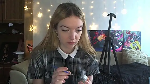 SecretSophia online show from February 11, 2025, 8:48 am