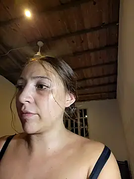 VickyHoult online show from December 11, 2024, 11:54 pm