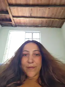 VickyHoult online show from December 22, 2024, 5:42 pm