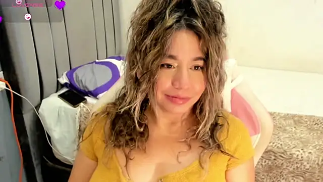 Tiffany teressa online show from September 30, 2025, 4:17 am