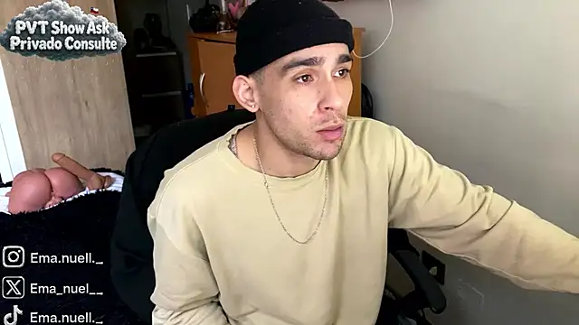 Snapshot of Emanuell__ chatting on July 22, 2026, 9:28 pm Emanuell online show from July 22, 2026, 9:28 pm